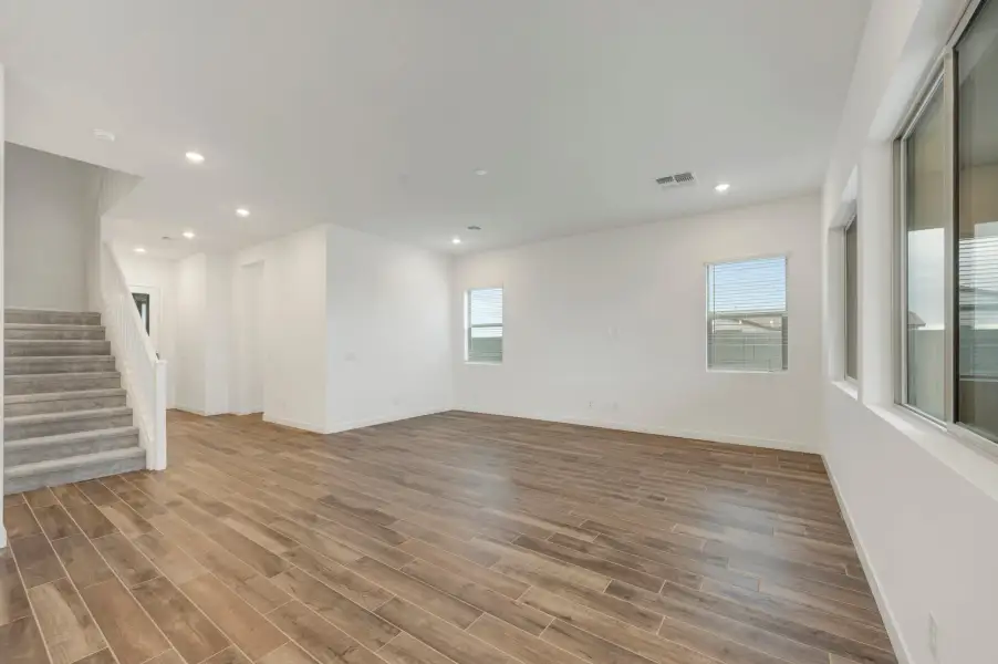 Spacious, unfurnished interior of a new home in Soleo, San Tan Valley (Image 22).
