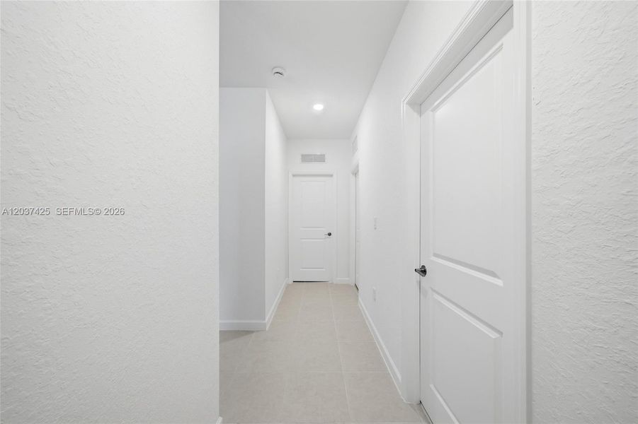 Spacious, unfurnished interior of a new home in , Miami (Image 21).