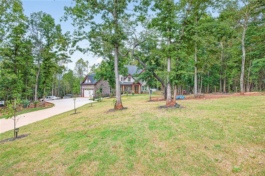 Image 65 of a home in .