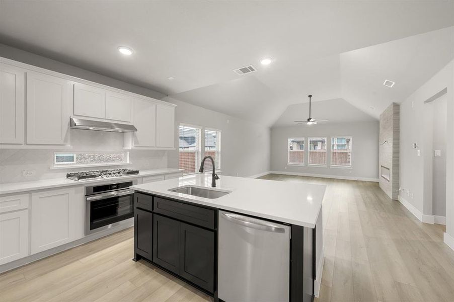 Furnished interior view inside a new home in Llano Springs, Fort Worth (Image 10).