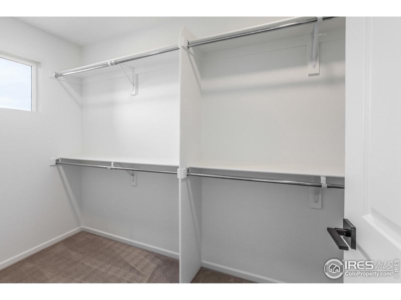 Spacious, unfurnished interior of a new home in , Fort Collins (Image 26).