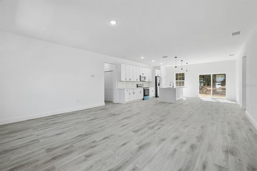 Spacious, unfurnished interior of a new home in , Citrus Springs (Image 6). Spacious, unfurnished interior of a new home in , Citrus Springs (Image 6).