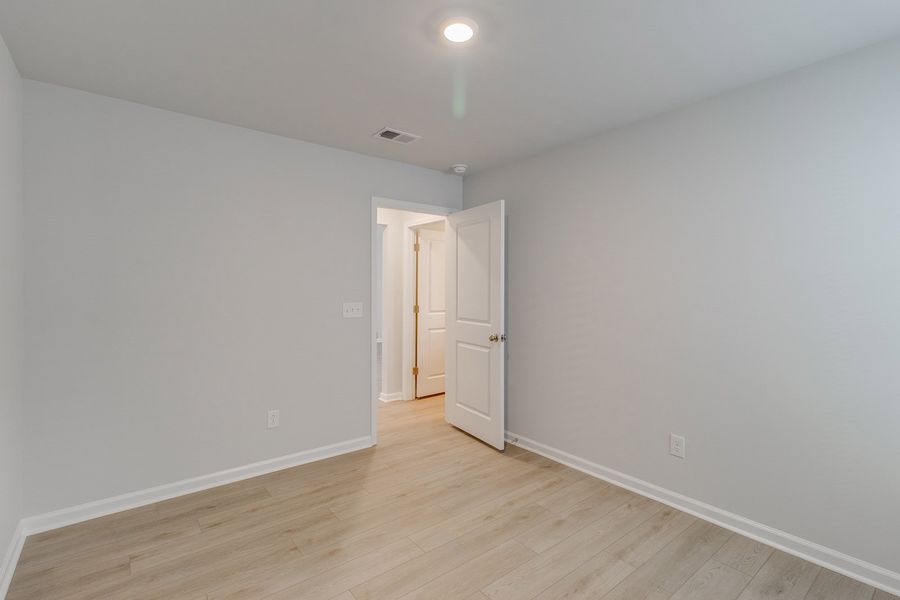 Spacious, unfurnished interior of a new home in Bluefield, Lexington (Image 27). Spacious, unfurnished interior of a new home in Bluefield, Lexington (Image 27).
