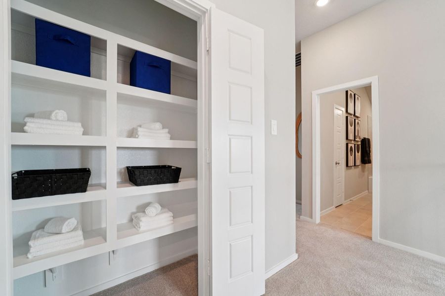 Photo is not of the actual home, but is an inspirational photo of builder’s model home and may depict options, furnishings, and/or decorator features that are not included Photo is not of the actual home, but is an inspirational photo of builder’s model home and may depict options, furnishings, and/or decorator features that are not included