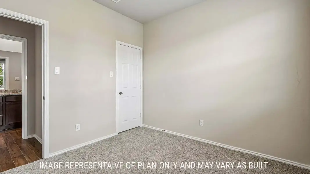 Spacious, unfurnished interior of a new home in Rancho San Gabriel, Georgetown (Image 38).