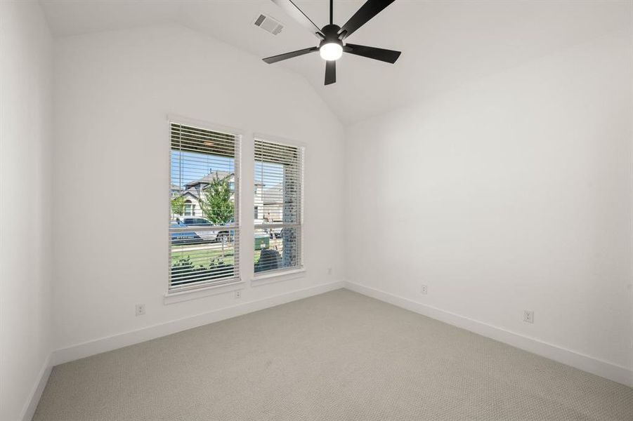 Spacious, unfurnished interior of a new home in Birdsong, Mansfield (Image 20).