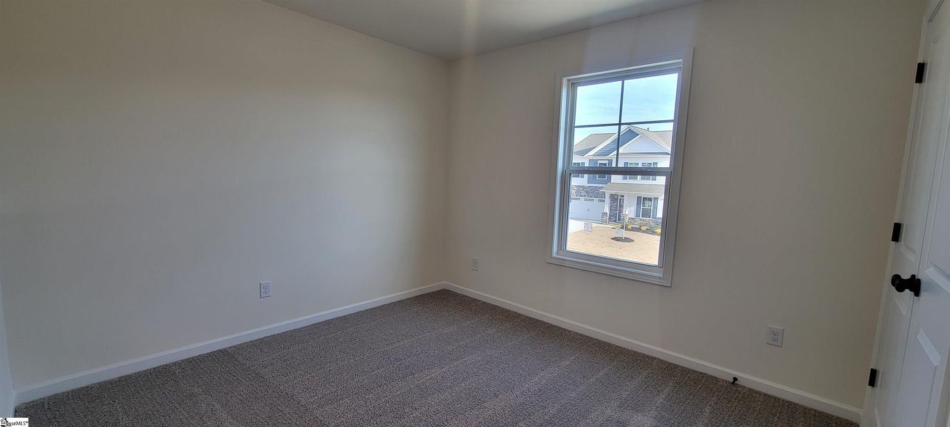 Spacious, unfurnished interior of a new home in Halton Oaks, Spartanburg (Image 18). Spacious, unfurnished interior of a new home in Halton Oaks, Spartanburg (Image 18).