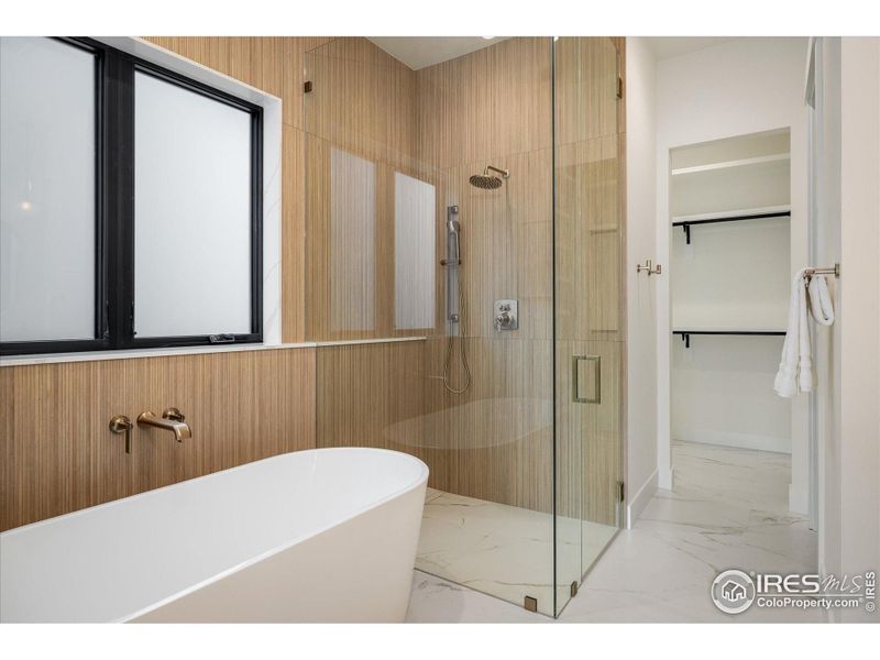 What a beautiful setting for a luxurious soak or a long hot shower!