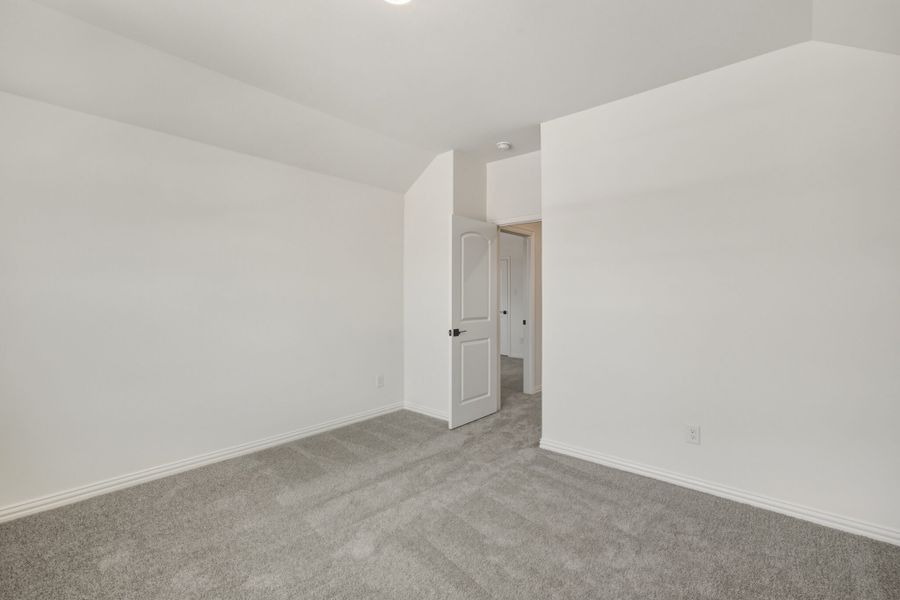 Spacious, unfurnished interior of a new home in Walden Pond, Forney (Image 31).