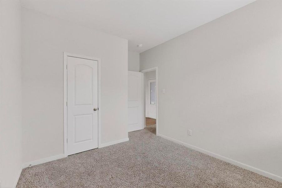 Spacious, unfurnished interior of a new home in Patriot Estates, Venus (Image 26).