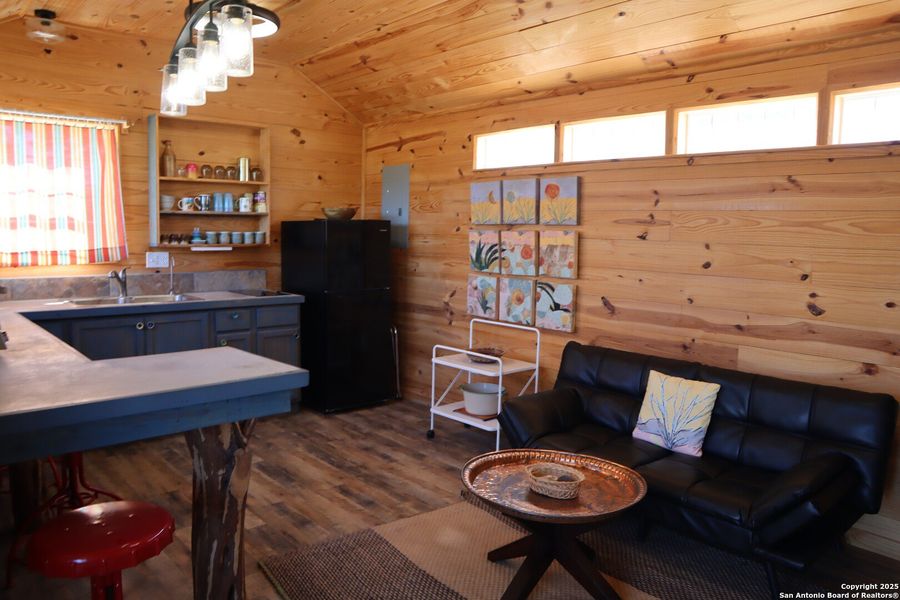 Community amenities in , Bandera (Image 8).