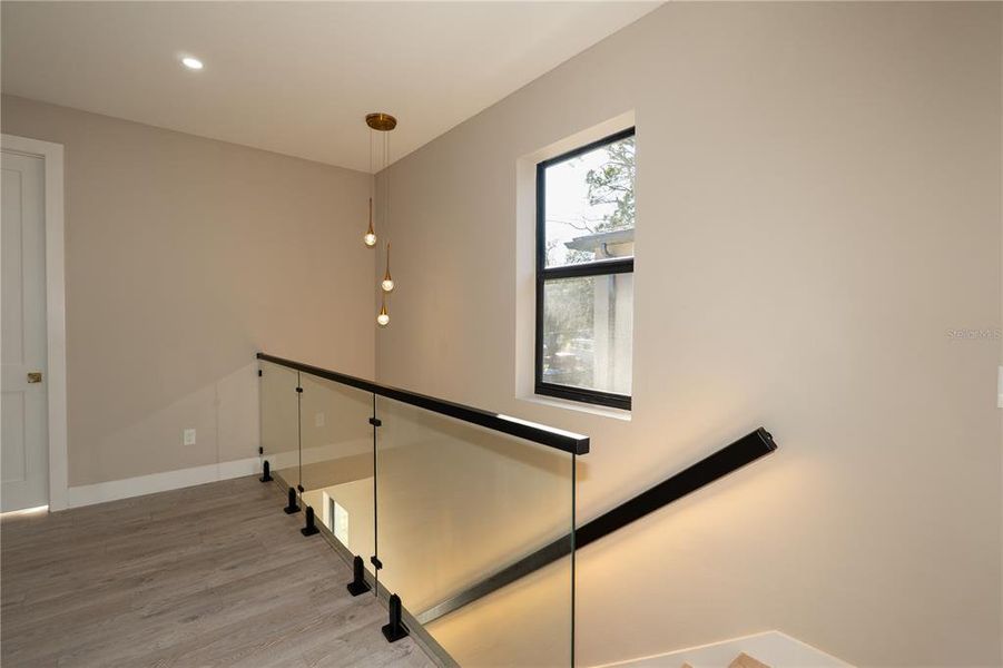 Spacious, unfurnished interior of a new home in , Tampa (Image 37).