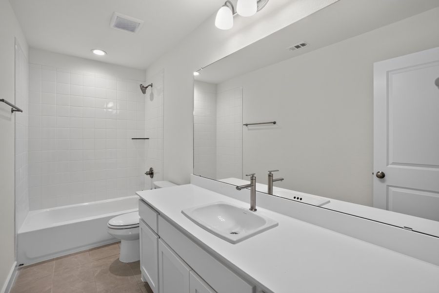 1704 Truro - Full Bathroom 1704 Truro - Full Bathroom