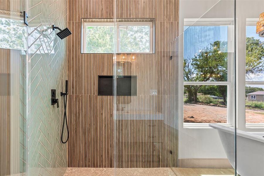 Furnished interior view inside a new home in , Joshua (Image 17).