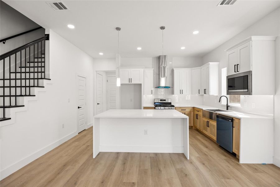 Furnished interior view inside a new home in , Houston (Image 9).