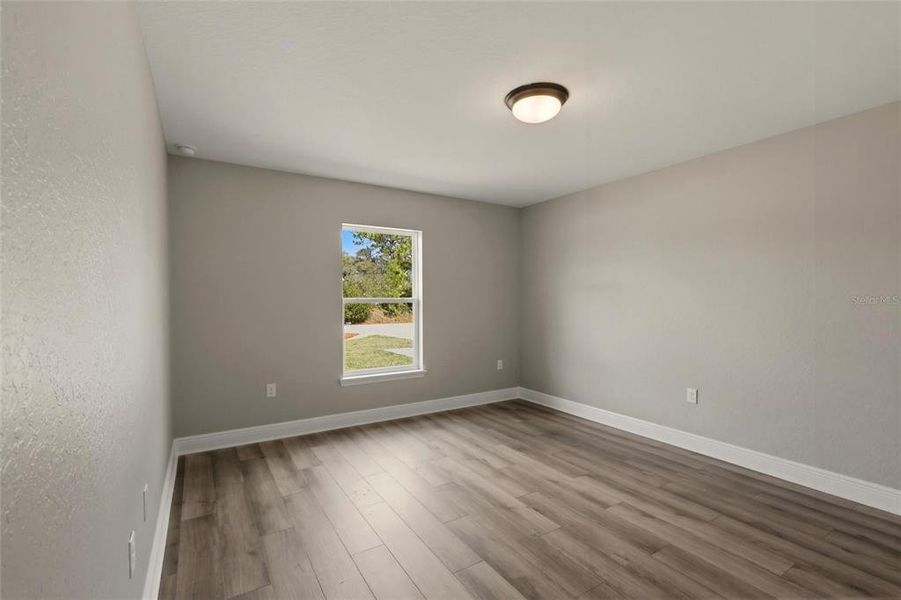 Spacious, unfurnished interior of a new home in , Sebring (Image 37).
