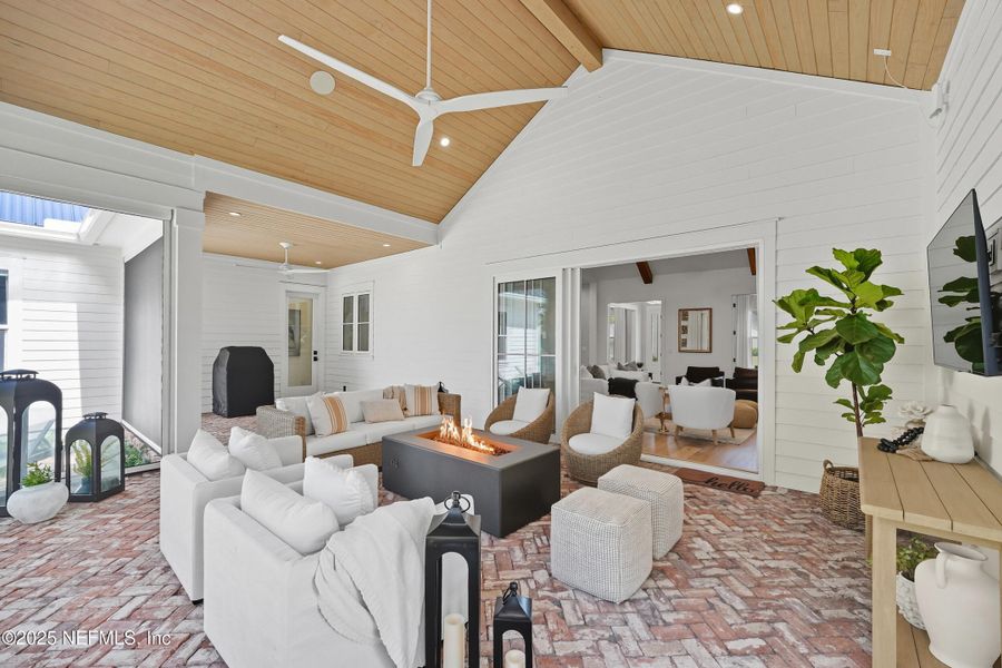 Furnished interior view inside a new home in , Ponte Vedra Beach (Image 16).