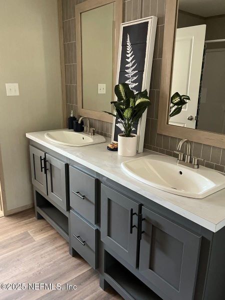 Furnished interior view inside a new home in , Callahan (Image 8).