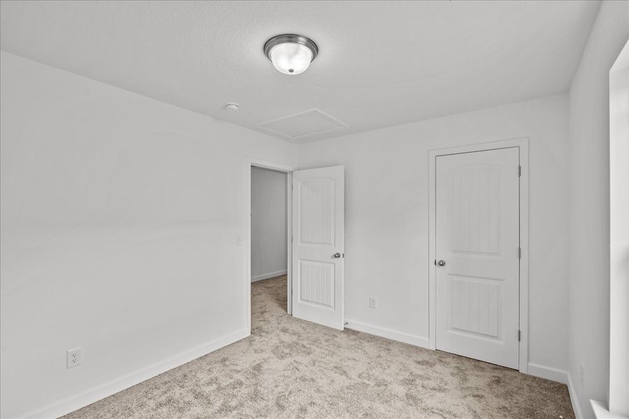 Representative unfurnished interior of a home built from the Lexington by Enchanted Homes in Gentry Place, Spartanburg (Image 20).