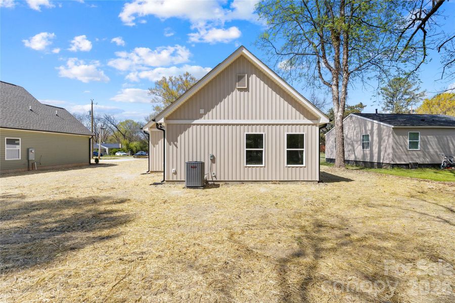 Exterior details and patio area of a home in , Rock Hill (Image 23).
