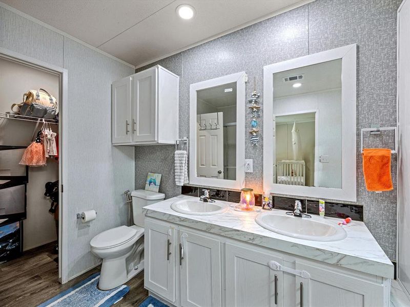 Furnished interior view inside a new home in , Gun Barrel City (Image 16). Furnished interior view inside a new home in , Gun Barrel City (Image 16).