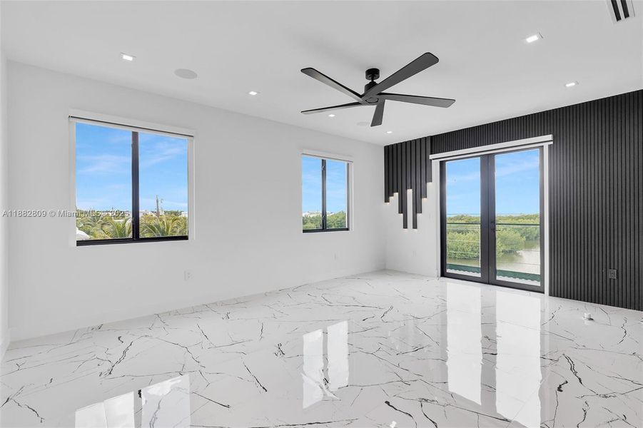 Image 66 of a home in .