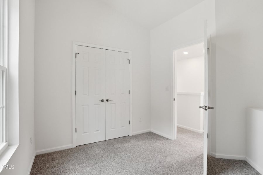 516 Singletary St SE-41