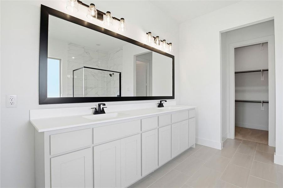 Furnished interior view inside a new home in Talon Hills, Fort Worth (Image 18). Furnished interior view inside a new home in Talon Hills, Fort Worth (Image 18).