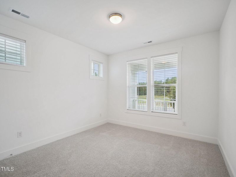 21-web-or-mls-Big Bradley Dr-L1209-019