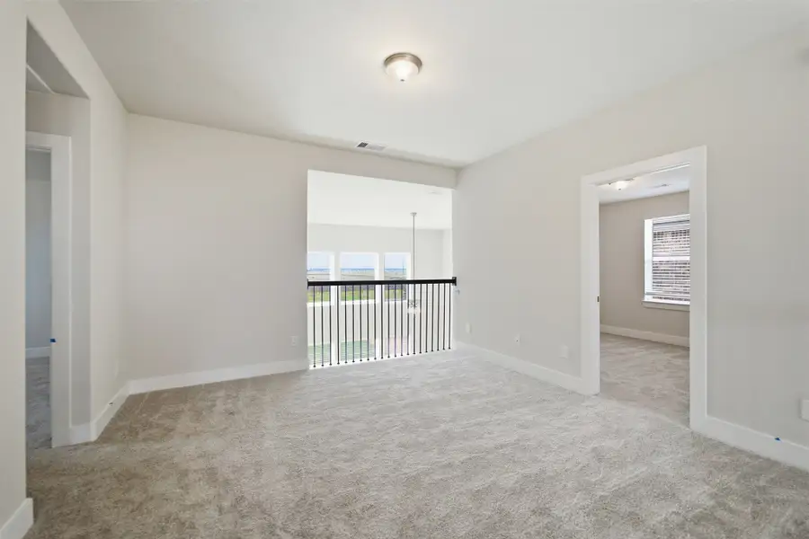 Spacious, unfurnished interior of a new home in Sunterra Lakes, Brookshire (Image 56). Spacious, unfurnished interior of a new home in Sunterra Lakes, Brookshire (Image 56).
