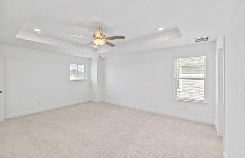 Spacious, unfurnished interior of a new home in Patterson Ranch, Georgetown (Image 15).