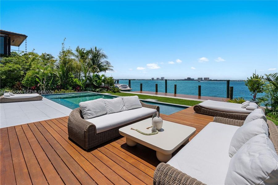 Exterior details and patio area of a home in , Miami Beach (Image 22).