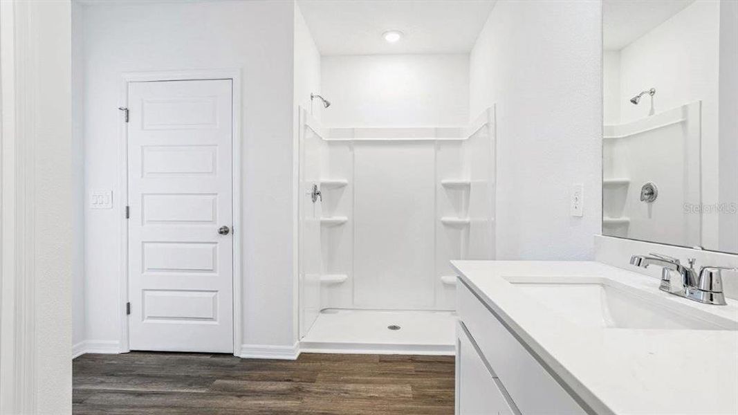 Furnished interior view inside a new home in , Winter Haven (Image 3).