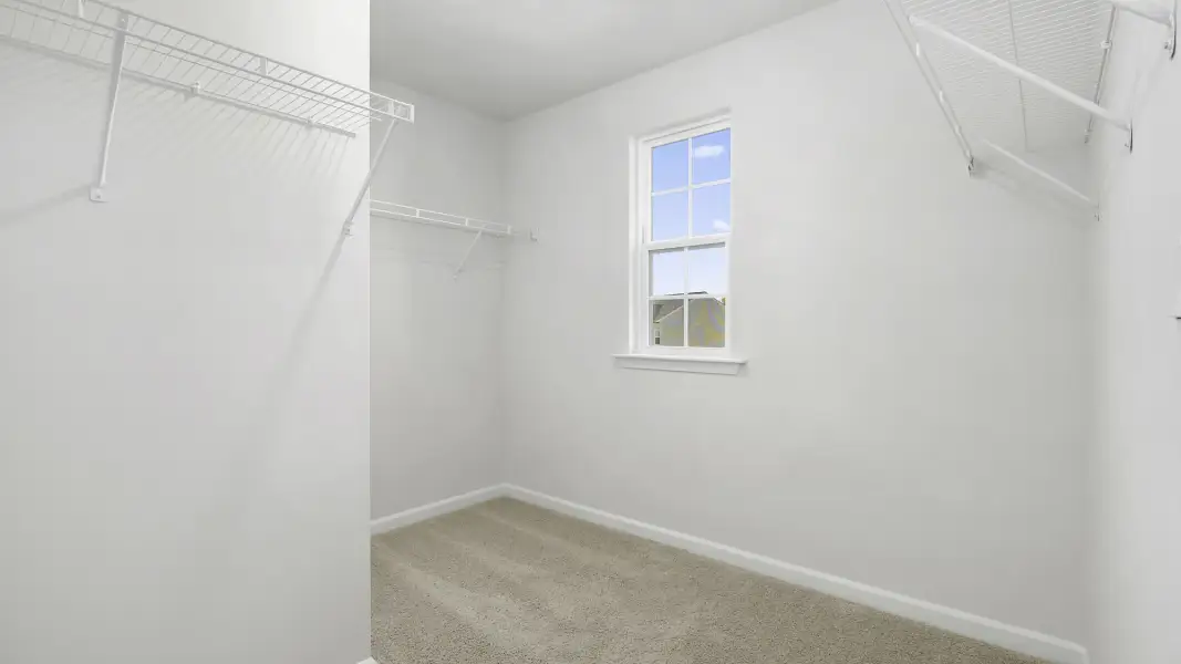 Spacious, unfurnished interior of a new home in Willow Mill, Thomasville (Image 15).