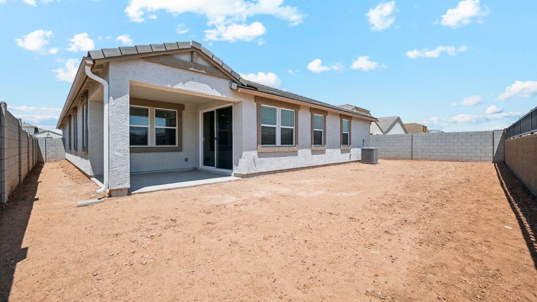 Exterior details and patio area of a home in Magma Ranch Vistas, Florence (Image 3).
