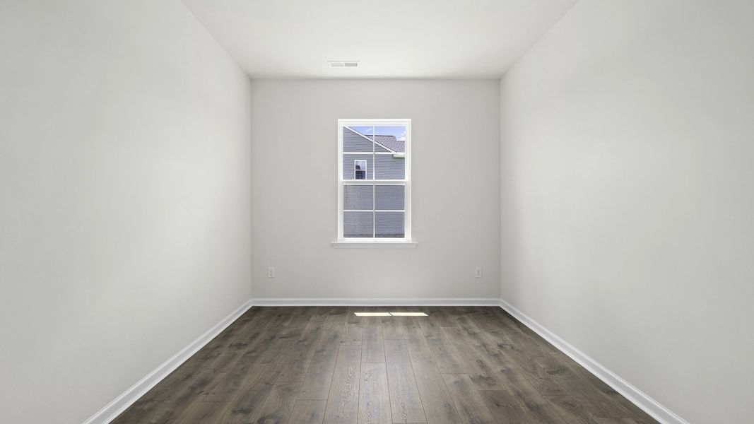 Spacious, unfurnished interior of a new home in The Landing at Summerhaven, Mebane (Image 9).