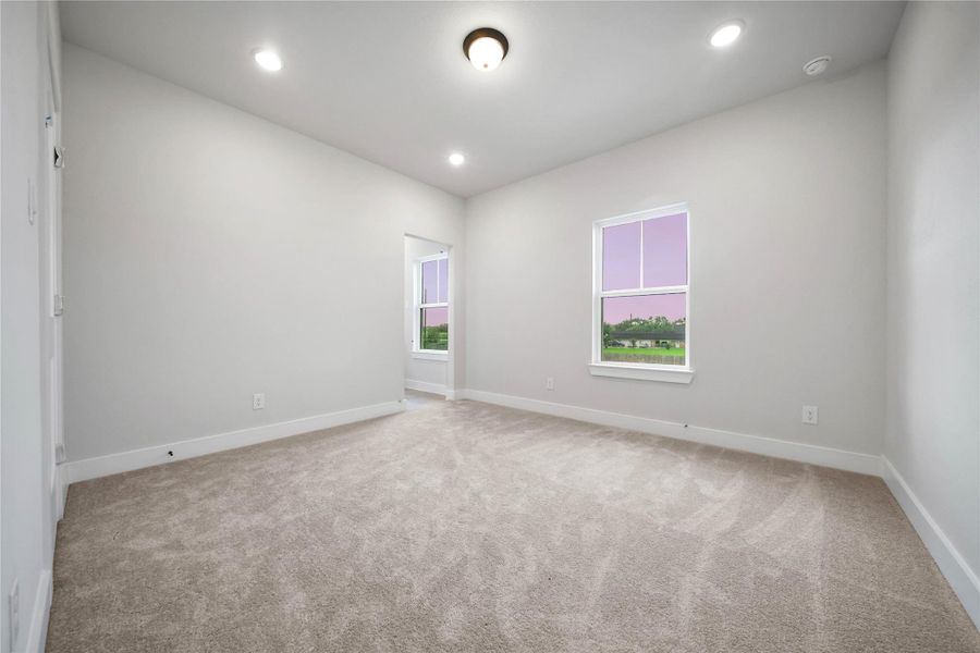 Spacious, unfurnished interior of a new home in , Rosharon (Image 40). Spacious, unfurnished interior of a new home in , Rosharon (Image 40).