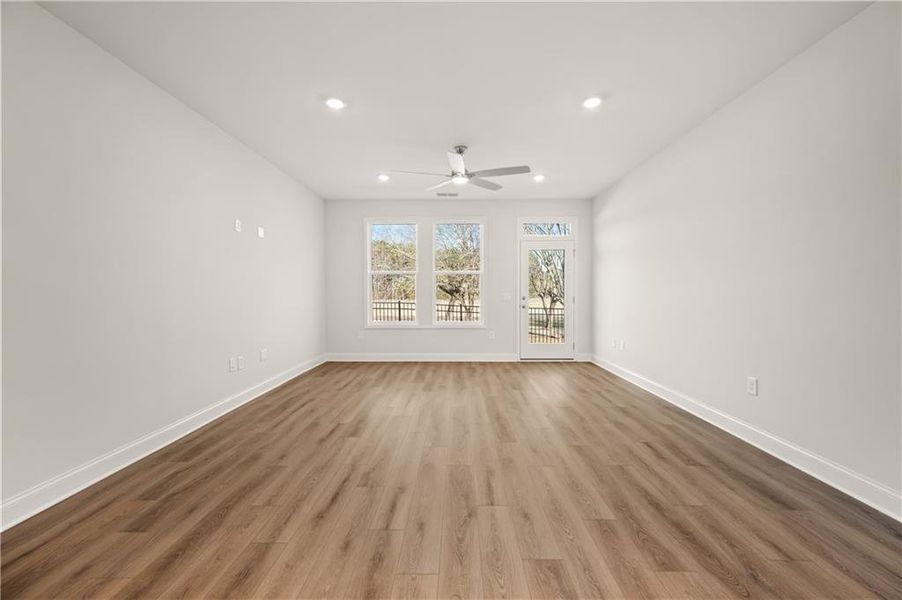 Spacious, unfurnished interior of a new home in , Cartersville (Image 10).