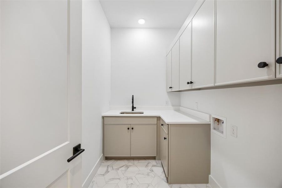 Furnished interior view inside a new home in , Dallas (Image 8). Furnished interior view inside a new home in , Dallas (Image 8).