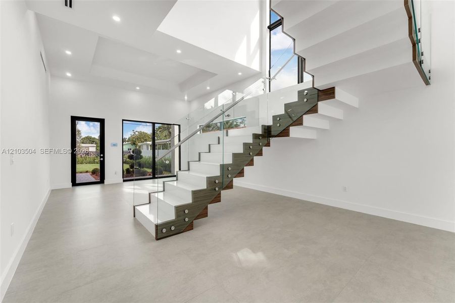 Spacious, unfurnished interior of a new home in , Miami (Image 53).