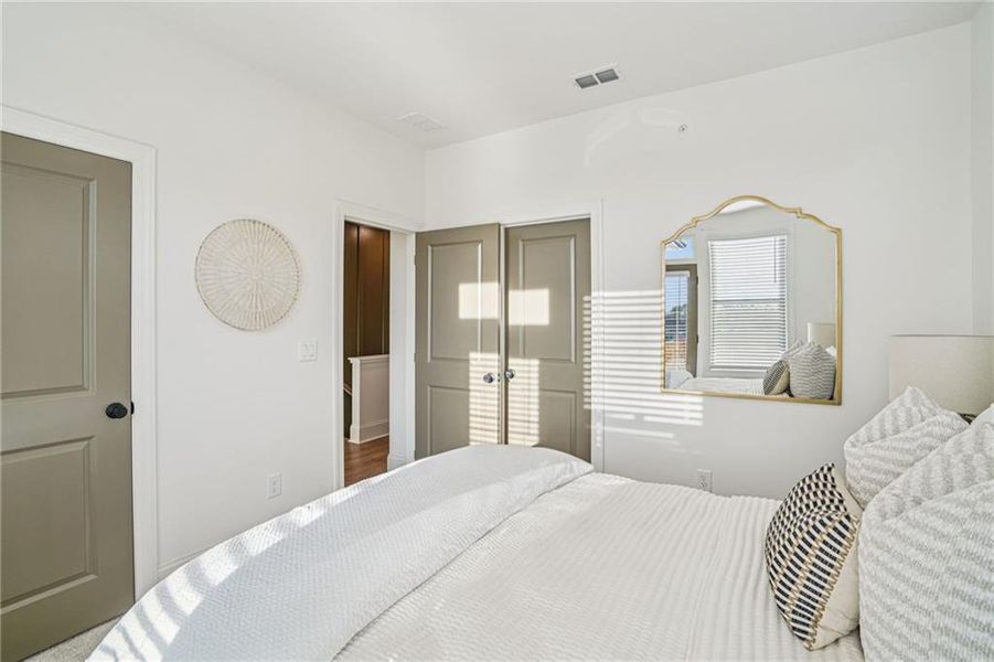 Furnished interior view inside a new home in IveyBrooke, Alpharetta (Image 40). Furnished interior view inside a new home in IveyBrooke, Alpharetta (Image 40).