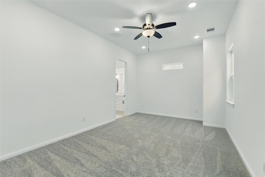 Spacious, unfurnished interior of a new home in 9902 Clark, Houston (Image 27). Spacious, unfurnished interior of a new home in 9902 Clark, Houston (Image 27).