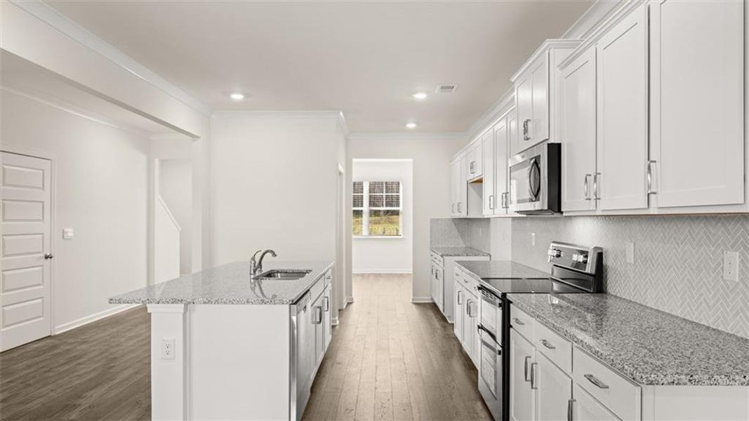 Furnished interior view inside a new home in Kingston Ranch at Lake Oconee, Buckhead (Image 7).