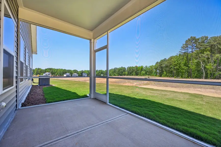 Representative images and renderings are for illustrative purposes. Actual structural options and design finishes of home may vary. Representative images and renderings are for illustrative purposes. Actual structural options and design finishes of home may vary.