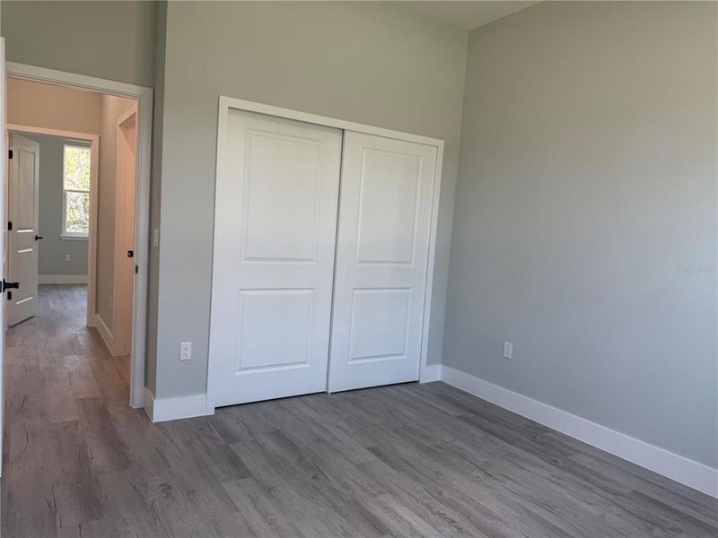 Spacious, unfurnished interior of a new home in , Ocala (Image 23).