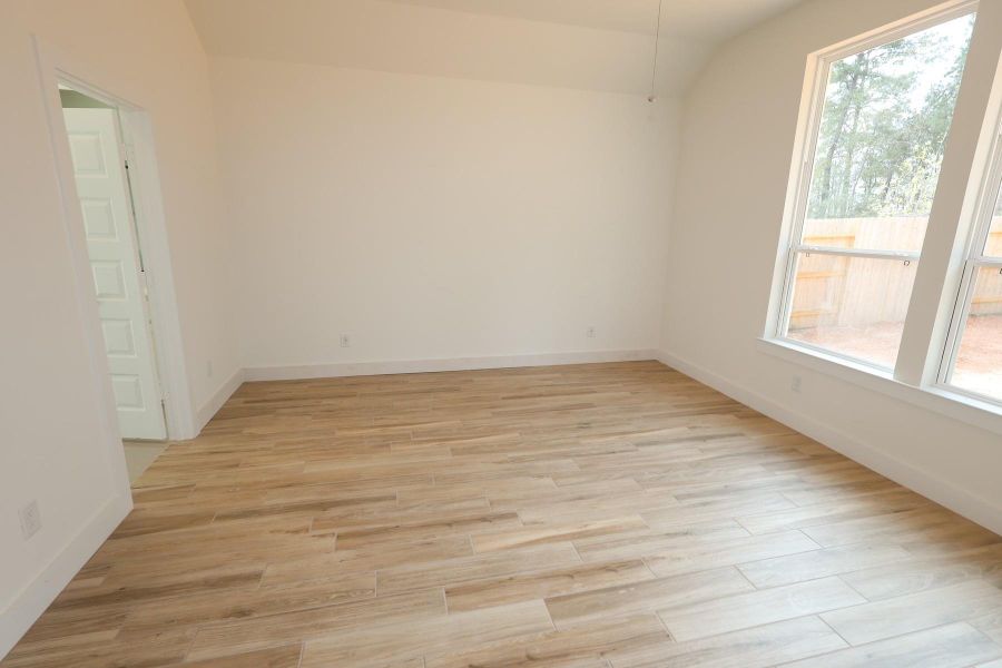 Spacious, unfurnished interior of a new home in Clopton Farms, Montgomery (Image 8). Spacious, unfurnished interior of a new home in Clopton Farms, Montgomery (Image 8).