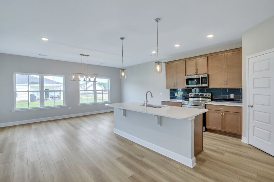 Representative furnished interior of a home built from the Seabrook by Ernest Homes in Wexford, Richmond Hill (Image 9).