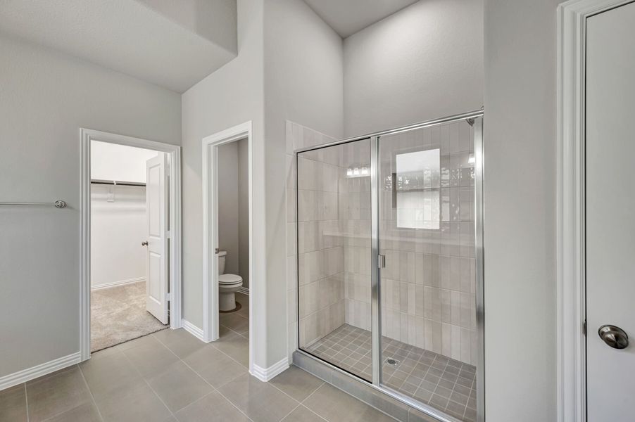 Owner's Bathroom Owner's Bathroom