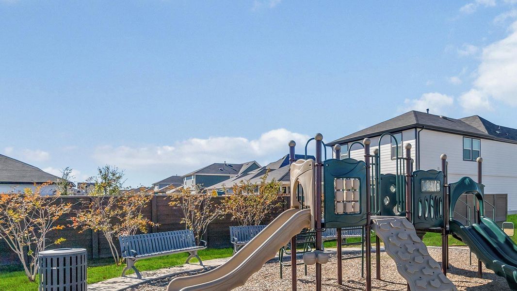 Community amenities in Watermill, Uhland (Image 20).