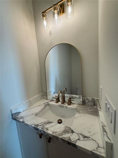 Image 87 of a home in .